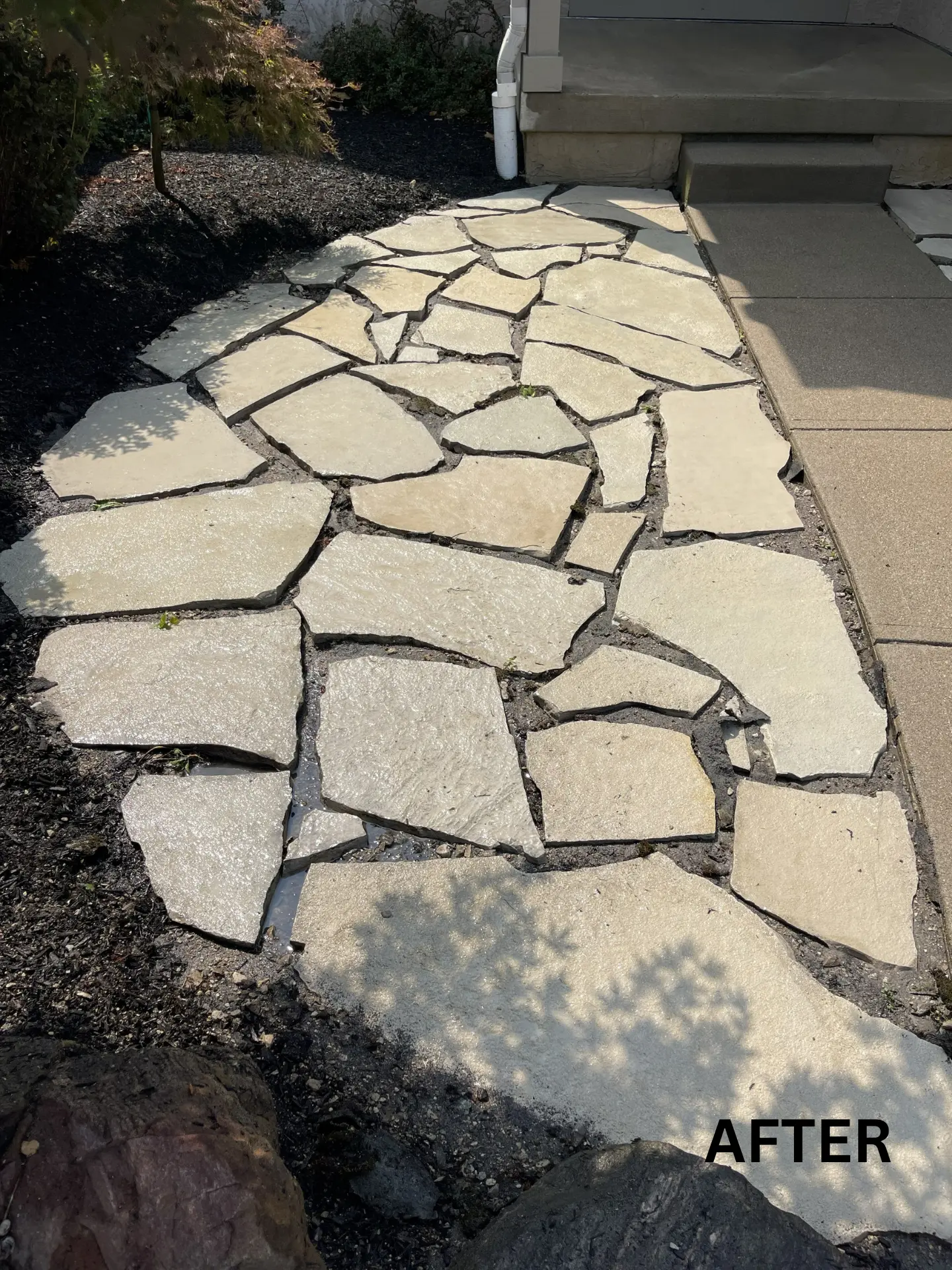 big-stone-paver-pressure-washing-after big stone pavers bright and clean after being pressure washed