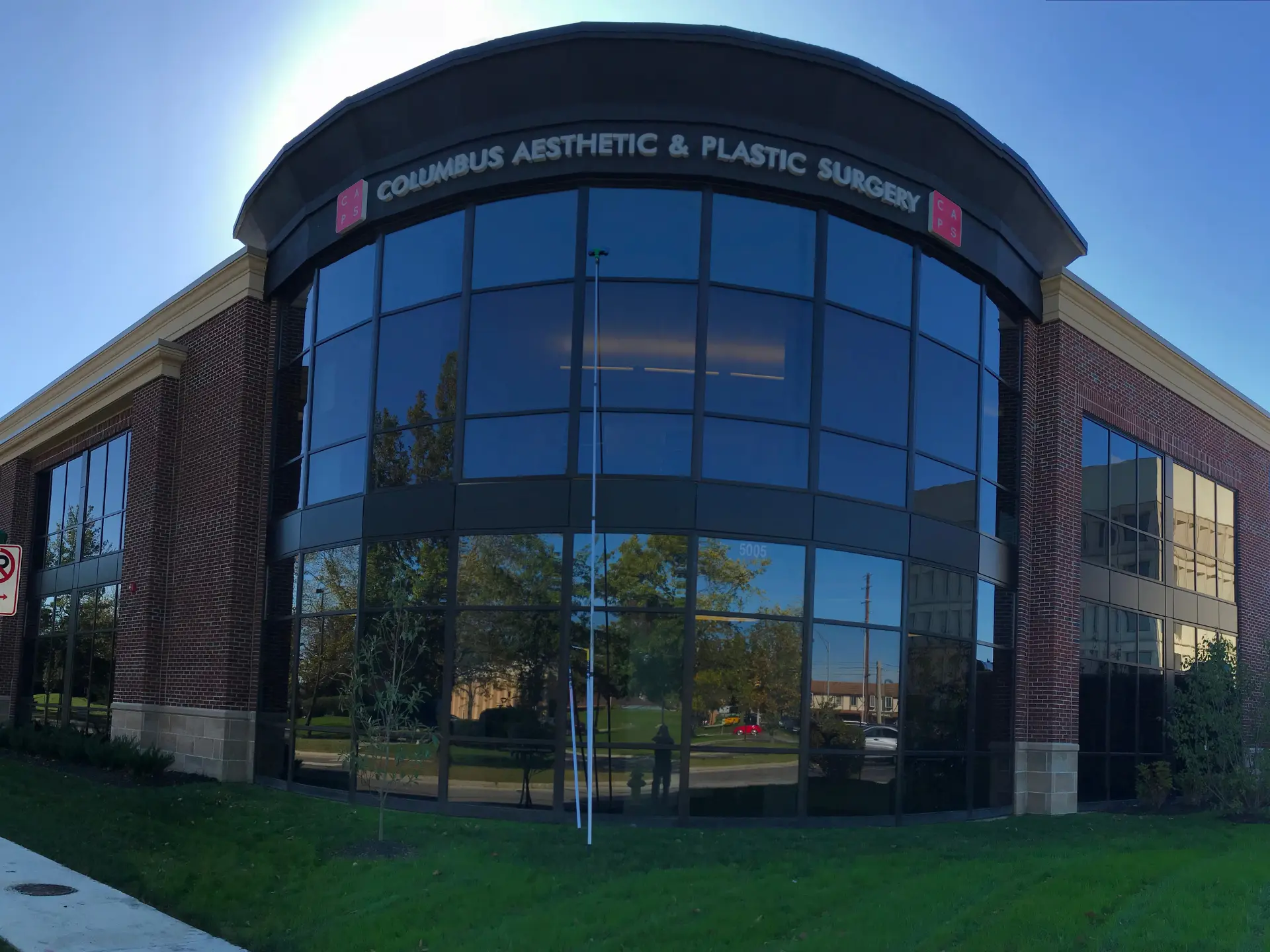 Power clean in the process of cleaning the exterior windows at Columbus Aesthetic and Plastic surgery