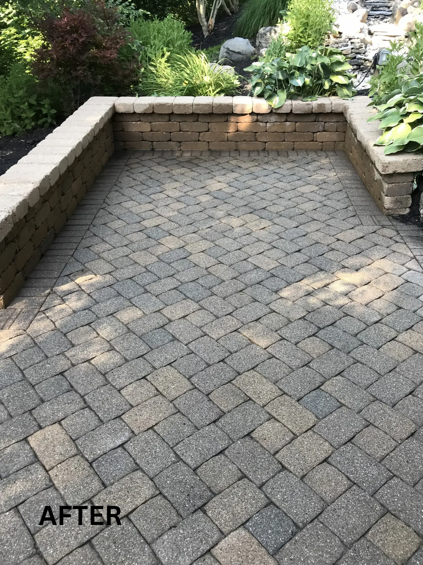 stone-pavers-after-pressure-washed nice and clean stone pavers after being pressure washed