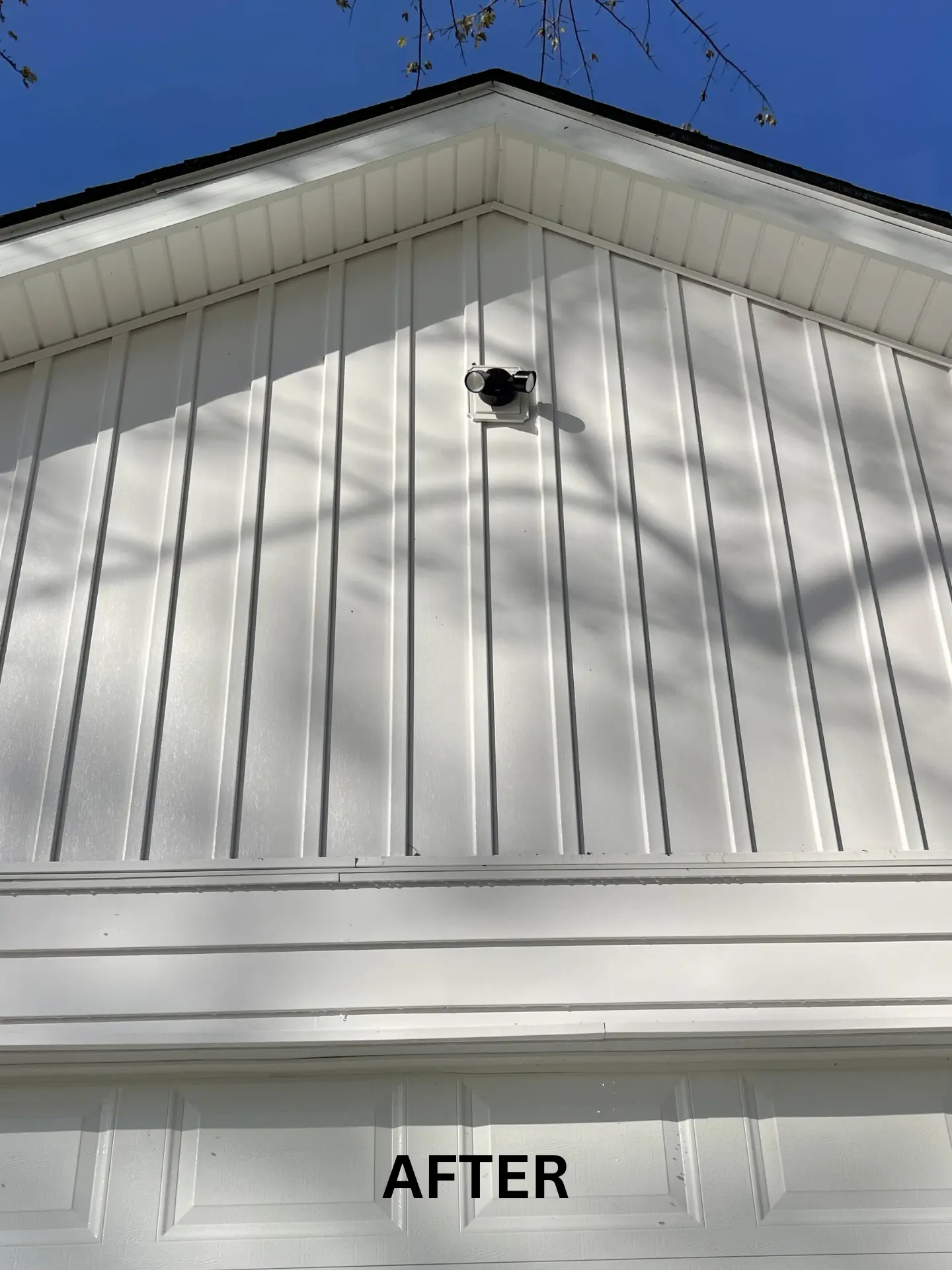 upper-peak-house-washing-after upper peak of house bright and clean after being pressure washed